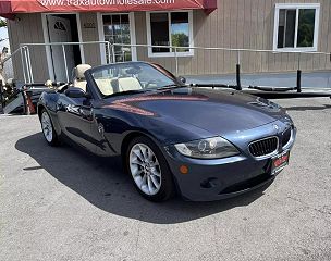 2005 BMW Z4 2.5i VIN: 4USBT33545LS57106