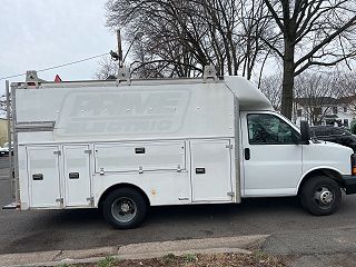 2005 Chevrolet Express 3500 1GBJG31U351164819 in Roselle, NJ 5