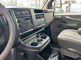 2005 Chevrolet Express 3500 1GBJG31U351164819 in Roselle, NJ 9