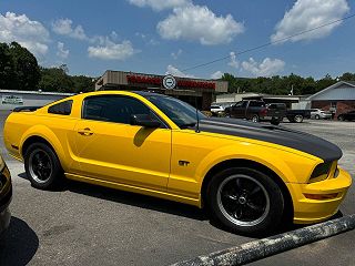 2005 Ford Mustang GT VIN: 1ZVFT82H655205493