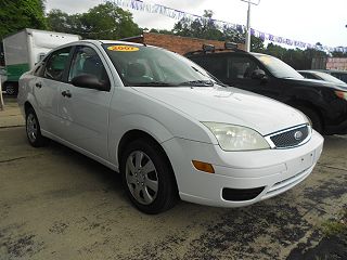 2007 Ford Focus S VIN: 1FAFP34NX7W142835