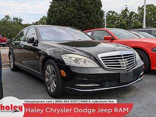 2010 Mercedes-Benz S-Class S 400 VIN: WDDNG9FB0AA305174