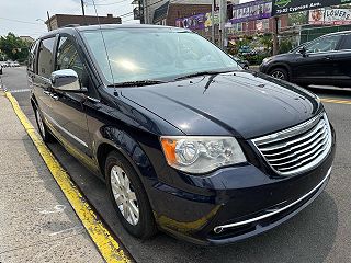 2011 Chrysler Town & Country Touring VIN: 2A4RR8DG2BR633816