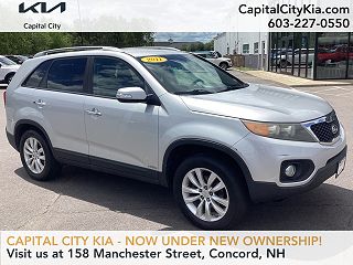 2011 Kia Sorento LX VIN: 5XYKTDA23BG136031