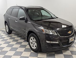 2015 Chevrolet Traverse LS 1GNKVFKD5FJ356449 in North Olmsted, OH 1