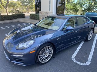 2015 Porsche Panamera  VIN: WP0AA2A72FL003241