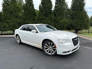 2016 Chrysler 300  VIN: 2C3CCAAG8GH313894