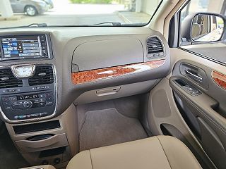 2016 Chrysler Town & Country Touring 2C4RC1BG1GR230547 in Amelia, OH 19