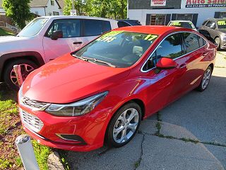 2017 Chevrolet Cruze Premier 1G1BF5SM6H7143339 in Milwaukee, WI 3
