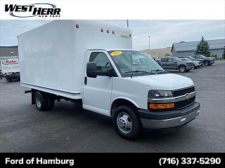 2017 Chevrolet Express 3500 VIN: 1GB3GSCG0H1352762