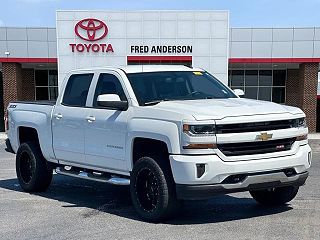 2017 Chevrolet Silverado 1500 LT VIN: 3GCUKREC9HG252176