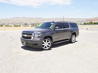 2017 Chevrolet Suburban LT 1GNSCHKC8HR166061 in Barstow, CA 3