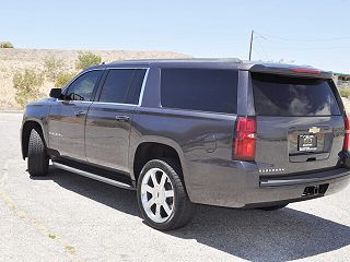 2017 Chevrolet Suburban LT 1GNSCHKC8HR166061 in Barstow, CA 5