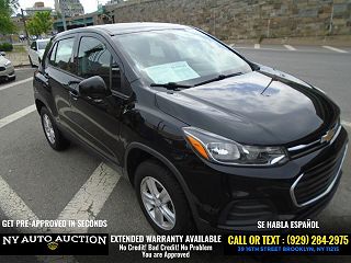 2017 Chevrolet Trax LS VIN: 3GNCJNSB4HL271686