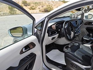 2017 Chrysler Pacifica Touring-L 2C4RC1BG8HR529969 in Barstow, CA 10