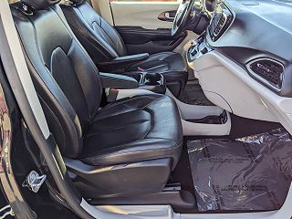 2017 Chrysler Pacifica Touring-L 2C4RC1BG5HR831851 in Chicago, IL 27