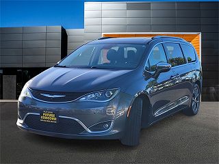2017 Chrysler Pacifica Limited 2C4RC1GG7HR778613 in Concord, CA 3