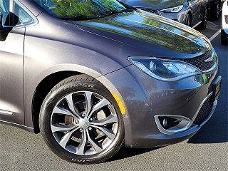 2017 Chrysler Pacifica Limited 2C4RC1GG7HR778613 in Concord, CA 4