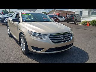 2017 Ford Taurus SE VIN: 1FAHP2D82HG142885