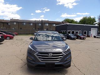 2017 Hyundai Tucson  VIN: KM8J3CA46HU405519