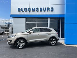 2017 Lincoln MKC Reserve 5LMCJ3D97HUL71464 in Bloomsburg, PA 1