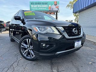 2017 Nissan Pathfinder Platinum VIN: 5N1DR2MM3HC639740