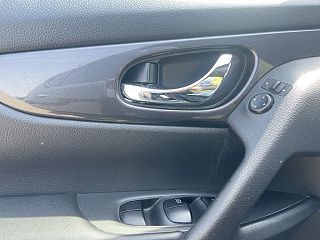 2017 Nissan Rogue SV KNMAT2MV6HP540310 in Rochester, NY 12