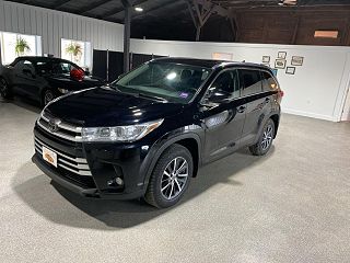 2017 Toyota Highlander XLE VIN: 5TDJZRFH7HS398943