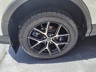 2017 Toyota RAV4 SE JTMJFREV1HJ715421 in Sylvania, OH 27