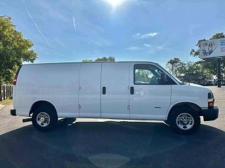 2018 Chevrolet Express 2500 1GCWGBF16J1222765 in Crystal, MN 3