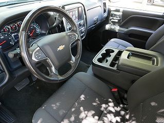 2018 Chevrolet Silverado 1500 LT 1GCVKREC5JZ208847 in Lee's Summit, MO 21