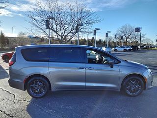 2018 Chrysler Pacifica Touring 2C4RC1FG0JR188678 in Matteson, IL 4