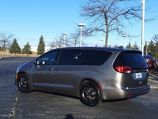 2018 Chrysler Pacifica Touring 2C4RC1FG0JR188678 in Matteson, IL 7