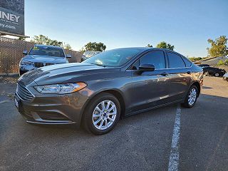 2018 Ford Fusion S VIN: 3FA6P0G7XJR167675