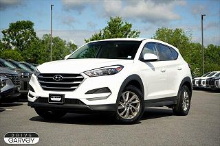 2018 Hyundai Tucson SE VIN: KM8J2CA47JU644229