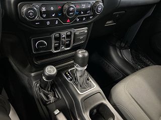 2018 Jeep Wrangler Sahara 1C4HJXEN0JW296018 in East Hartford, CT 15