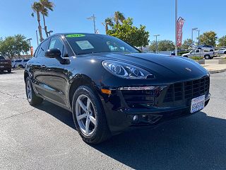 2018 Porsche Macan  VIN: WP1AA2A58JLB25284