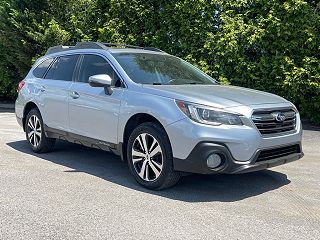 2018 Subaru Outback 2.5i Limited 4S4BSANC9J3299544 in Knoxville, TN 1