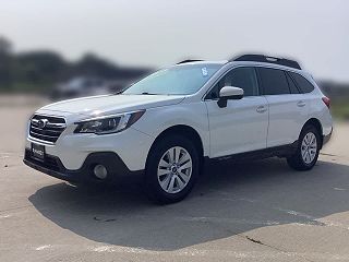 2018 Subaru Outback 2.5i VIN: 4S4BSADC8J3221161