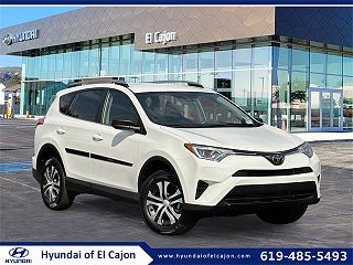 2018 Toyota RAV4 LE VIN: JTMZFREV8JJ212073