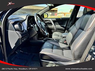 2018 Toyota RAV4 SE JTMJJREV3JD174598 in Woodburn, OR 9