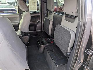2018 Toyota Tacoma  5TFRX5GN3JX108302 in Tucson, AZ 9