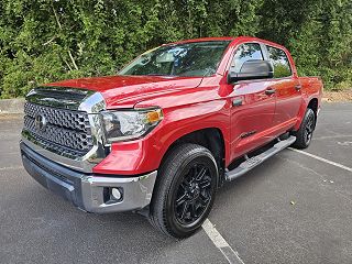 2018 Toyota Tundra SR5 VIN: 5TFDW5F17JX755121