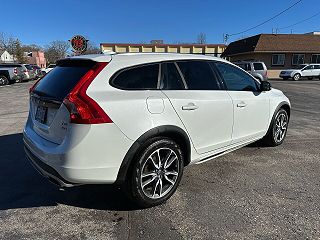 2018 Volvo V60 T5 YV440MWK0J2047694 in Traverse City, MI 3