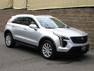 2019 Cadillac XT4 Luxury VIN: 1GYFZBR41KF135421