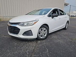 2019 Chevrolet Cruze LS VIN: 1G1BJ5SM0K7101786