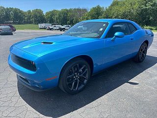 2019 Dodge Challenger SXT VIN: 2C3CDZAG2KH557612