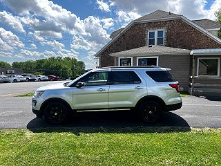 2019 Ford Explorer XLT 1FM5K7D85KGB28670 in Hopkinsville, KY 22