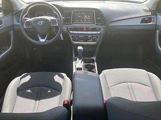 2019 Hyundai Sonata SE 5NPE24AF4KH733426 in Dubuque, IA 15
