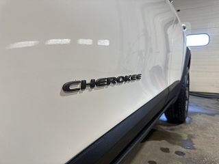 2019 Jeep Cherokee Trailhawk 1C4PJMBX6KD314700 in White River Junction, VT 3